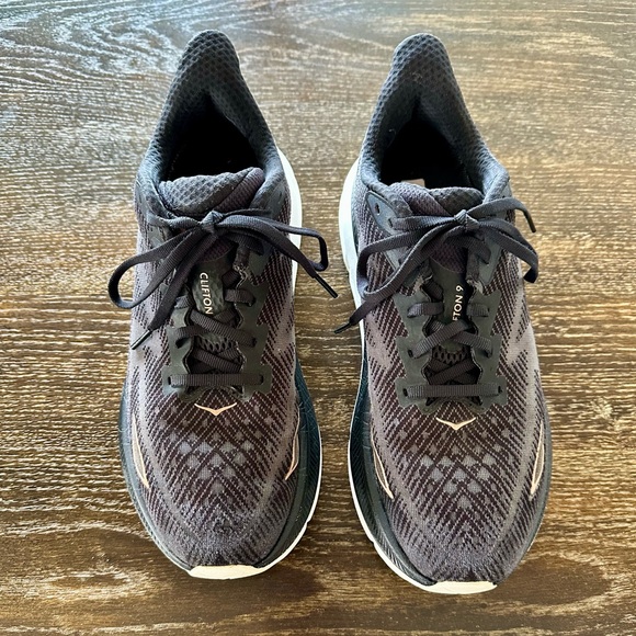 HOKA Women's Black and Copper Clifton 9 Athletic Shoes - Picture 6 of 12